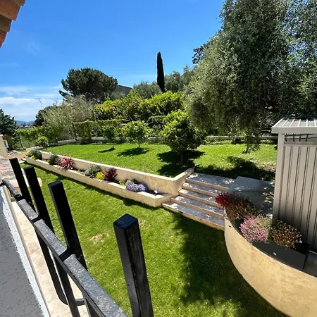 Duplex Oliveraie Piscine Au Sel Marin Et Parking Apartment